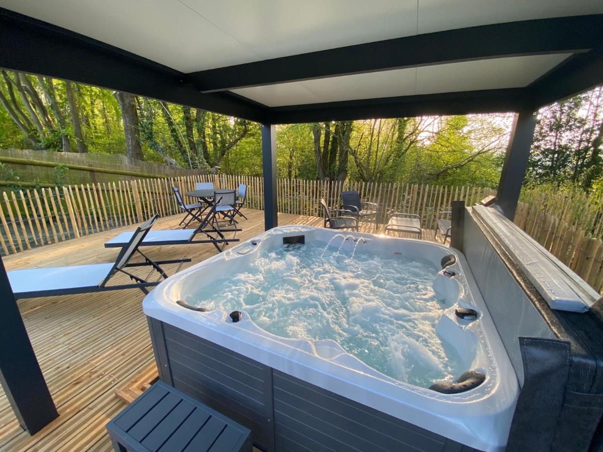 Domaine Du Gros Chene - Terrasses Avec Jacuzzis Privatifs Apartment Ablon Exterior foto